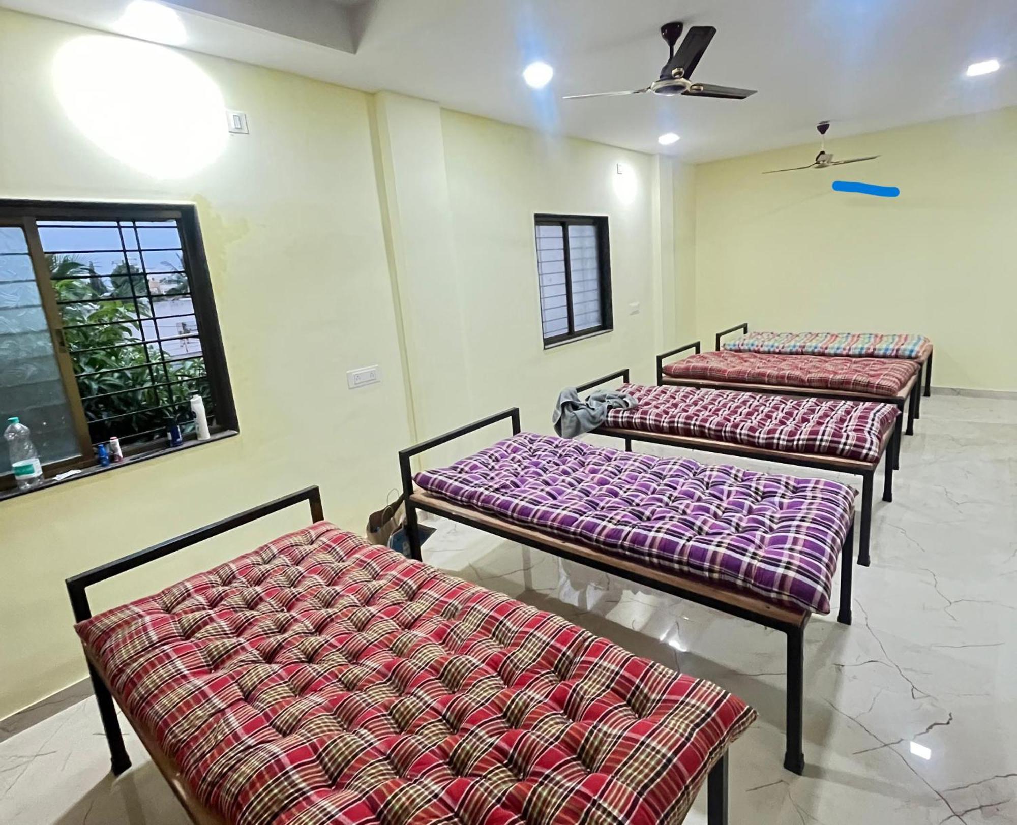Shree Swami Samarth Pg Rooms For Boys Solapur Bagian luar foto